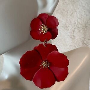 BOLD RED ENAMEL TROPICAL FLOWER STUD EARRINGS IN GOLD TONE SETTING